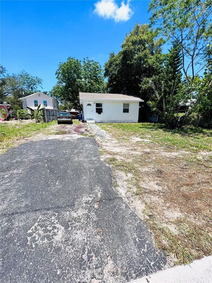 Home sold in St. Petersburg, FL
